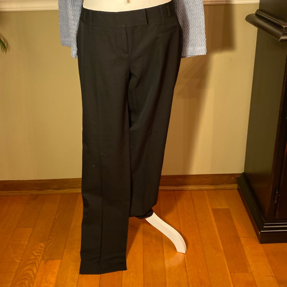 Anne Taylor Loft Black Size 6 Women’s Straight Leg Pleated Pants